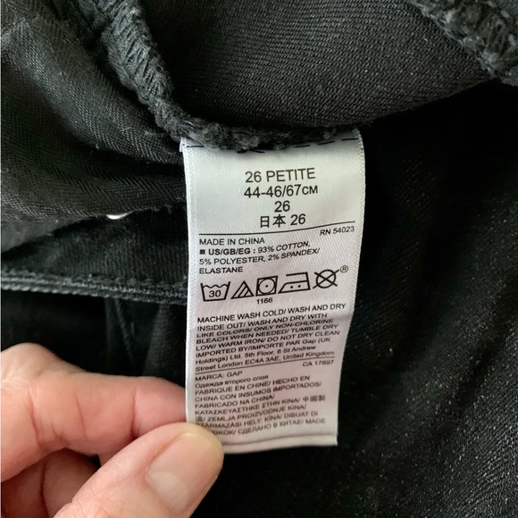 EUC GAP curvy skinny black jeans - Picture 6 of 7